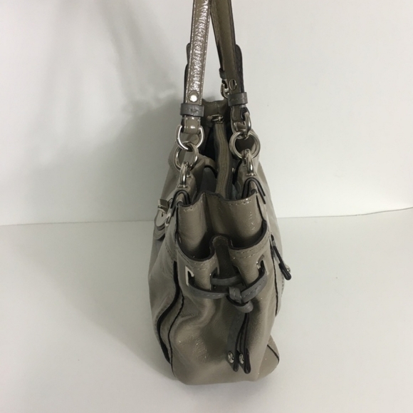 Authentic Coach Gray Patent Leather Purse Bag - Picture 4 of 8